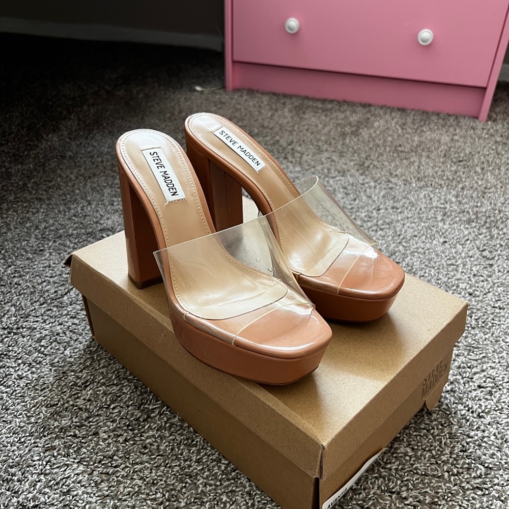 Steve Madden Lavanya Clear